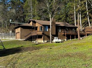 2696 Coyote Rd, Willits, CA 95490