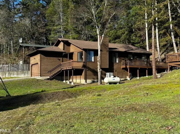 2696 Coyote Road, Willits, CA 95490