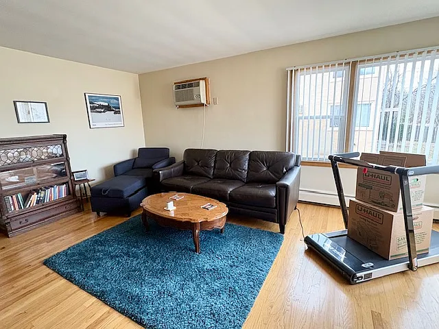 1659 Capital Ave #1 — Photo 1