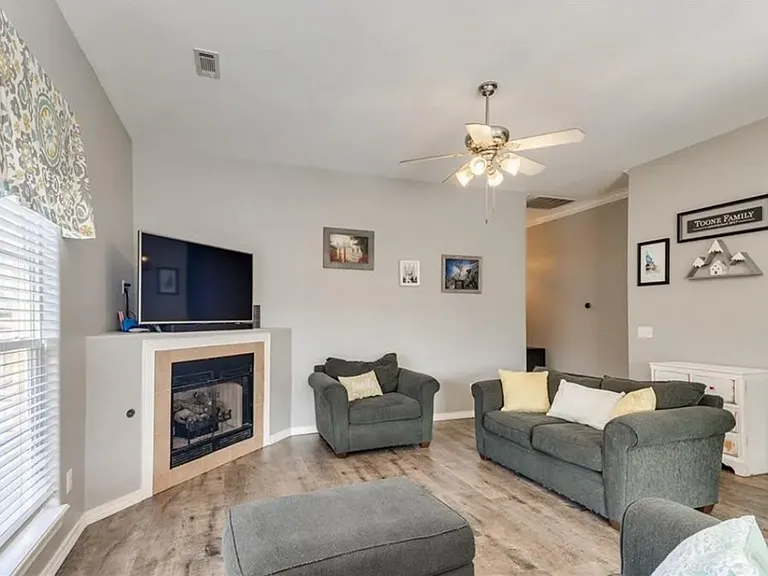 3105 Waterleaf Ave — Photo 5