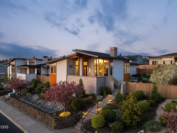 3480 SW 45th St, Redmond, OR 97756