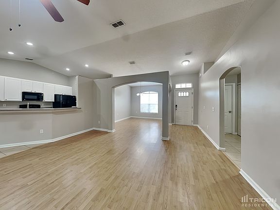 2nd image of 2492 W Bentwater Dr