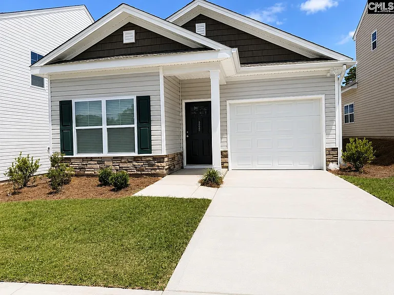 820 Lodgepole Ln — Photo 1