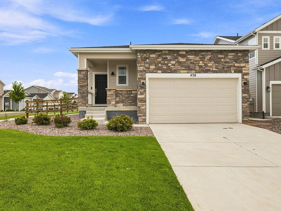 1st image of 438 Overbrook Ln