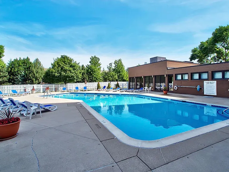 6340 Americana Dr #206 — Photo 4