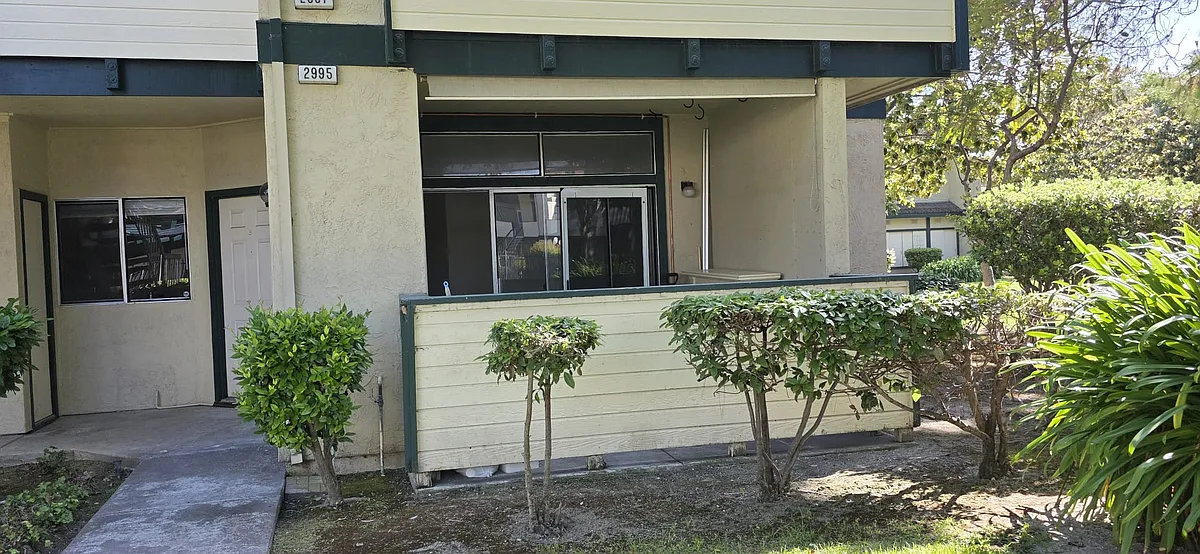 Building Photo - 2995 Risdon Dr