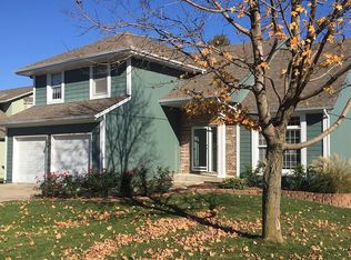 1609 SW Fredrick Dr, Lees Summit, MO 64081