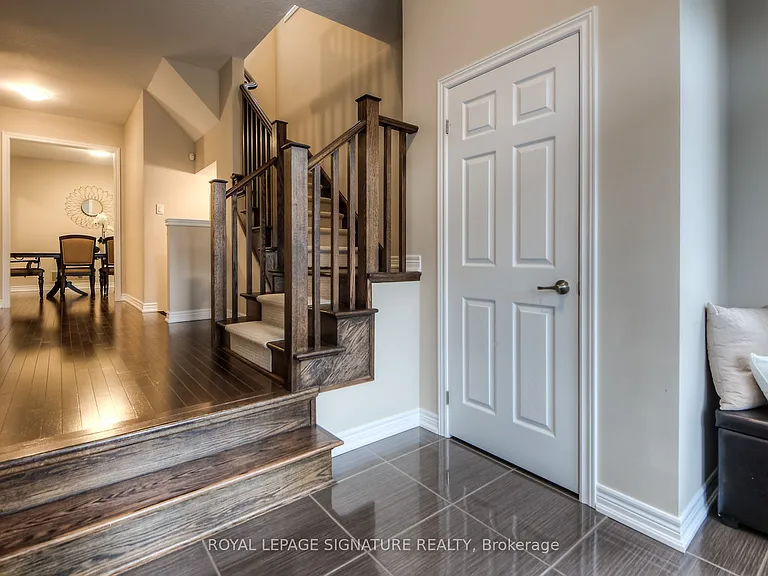 102 Coopershawk St — Photo 8
