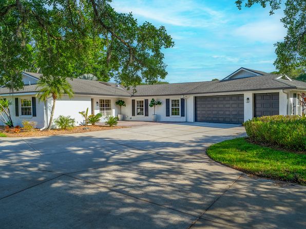 5239 Saddlebrook Way