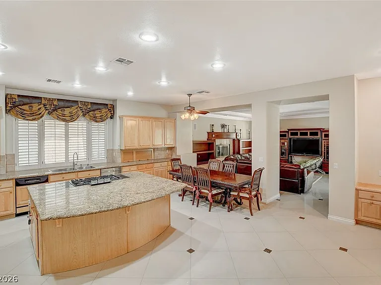 2041 Troon Dr — Photo 21