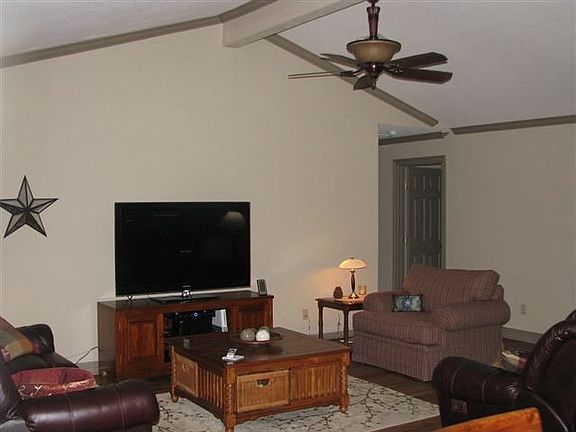 2nd image of 570 Romero St