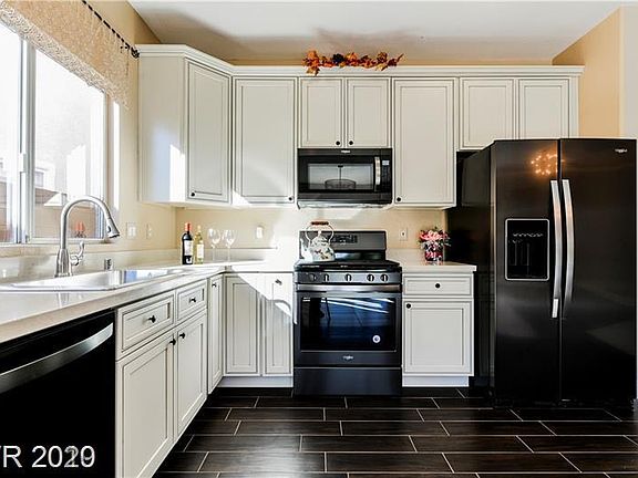 4th image of 3232 Cherum St