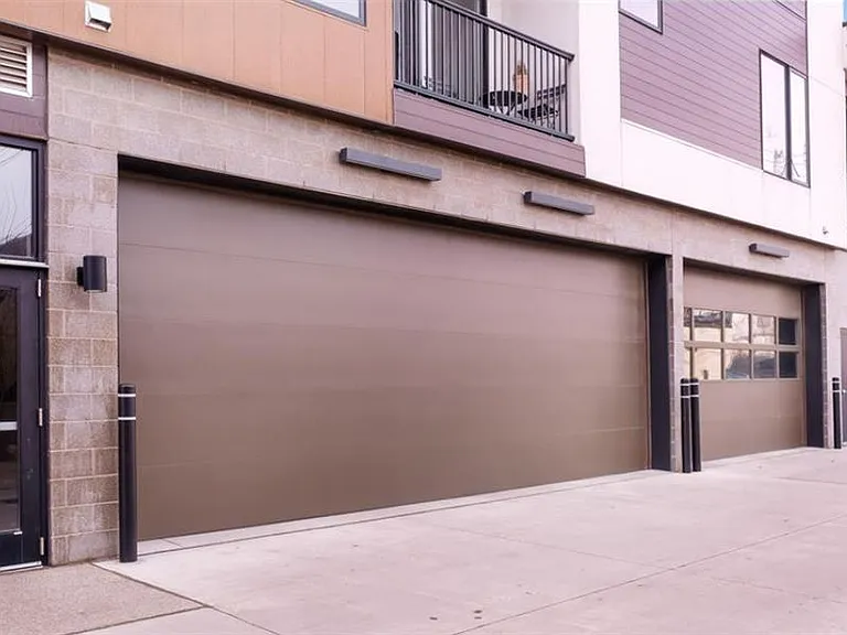 438 Selden St #404 — Photo 33