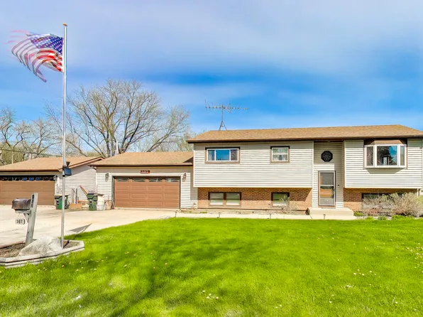 387 Lakewood Dr, Antioch, IL 60002