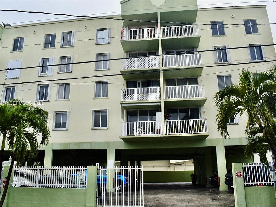 1st image of 616 NW 26th Ave APT 210