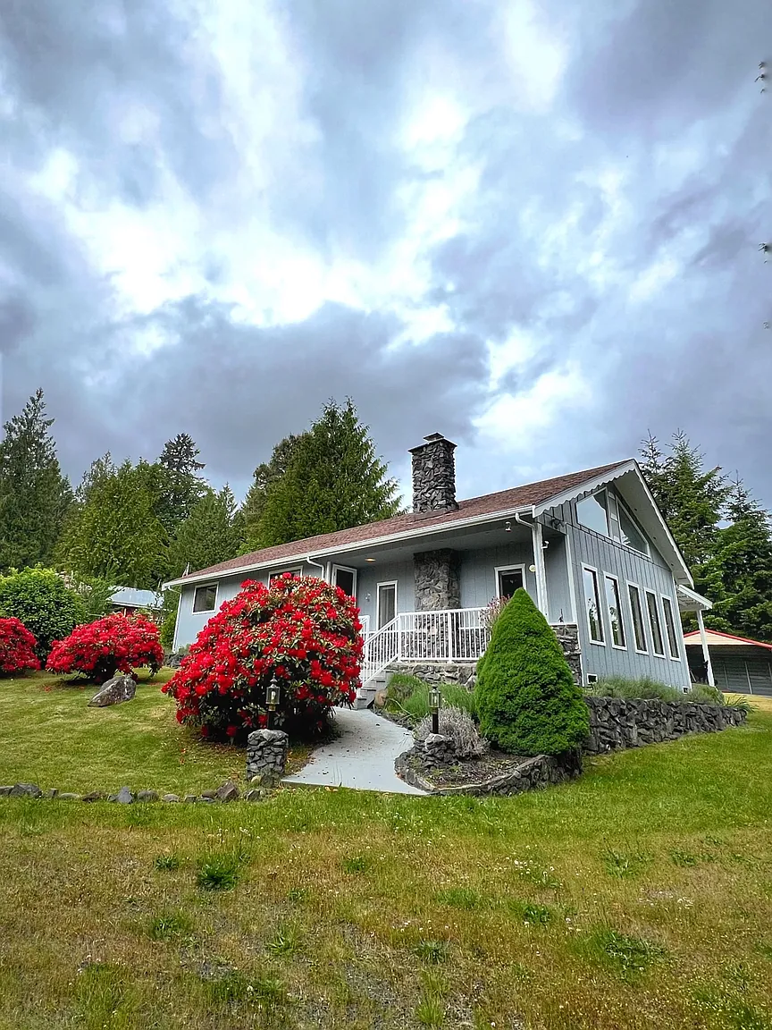 470 Forest Dr photo 1