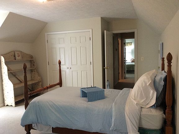 Spacious BR closet