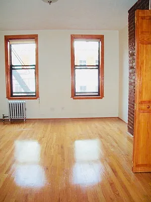 Rented by Warren T Real Estate Corp. | media 10