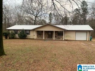 653 Center Point Rd, Sylacauga, AL 35151