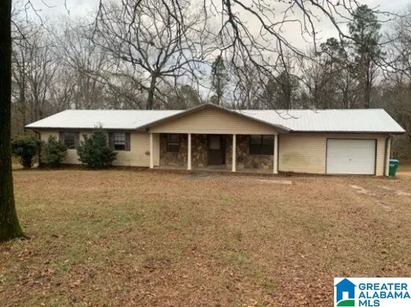 653 Center Point Rd, Sylacauga, AL 35151