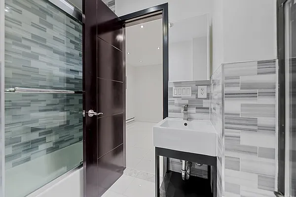 Rented by REAL New York | media 22