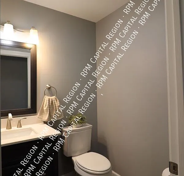 121 Lemont Ave — Photo 16