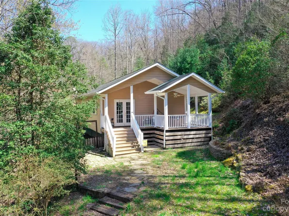 246 Pine Lake Rdg, Robbinsville, NC 28771
