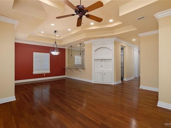 4th image of 800 Sunset Dr APT C26