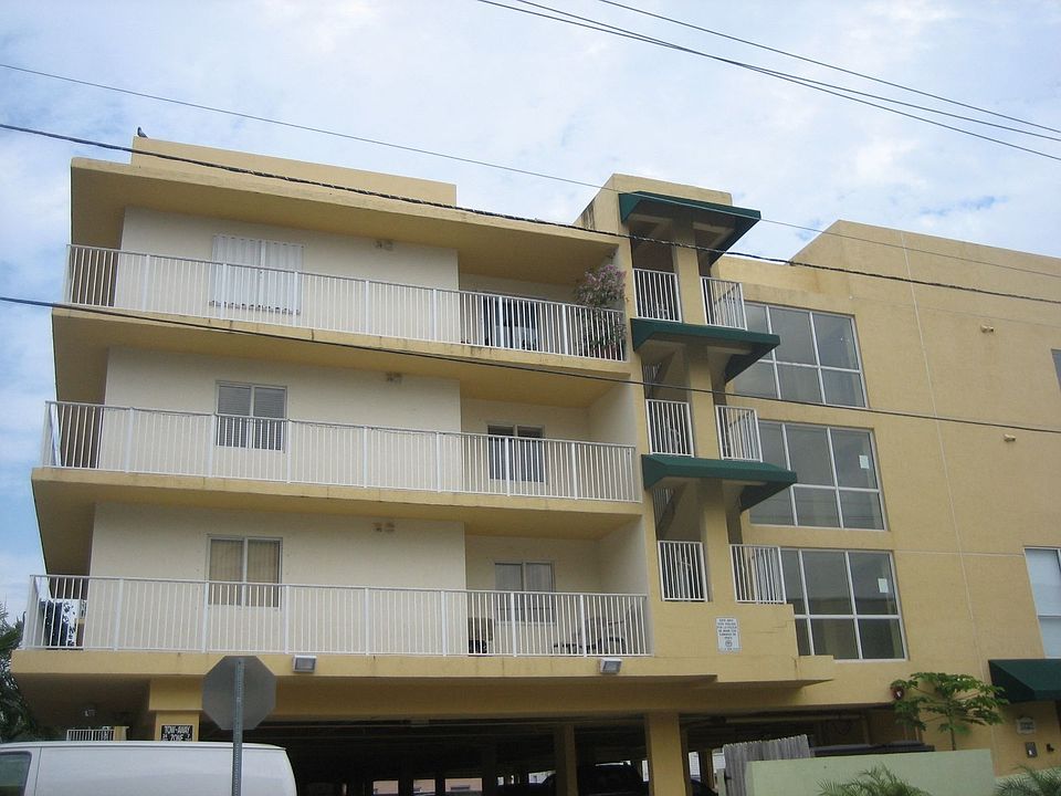 3rd street view