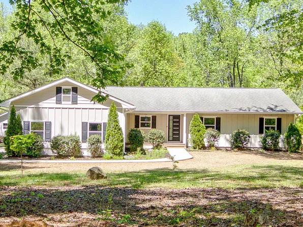 15 Glen Cannon Trl, Newnan, GA 30265