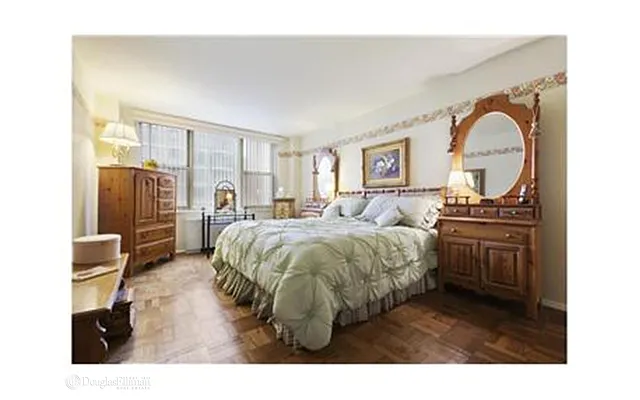 Rented by Douglas Elliman | media 20