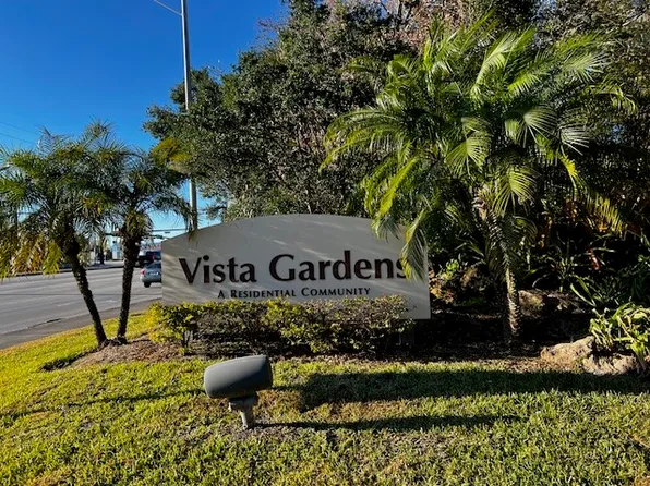 17 Vista Gardens Trl APT 102, Vero Beach, FL 32962