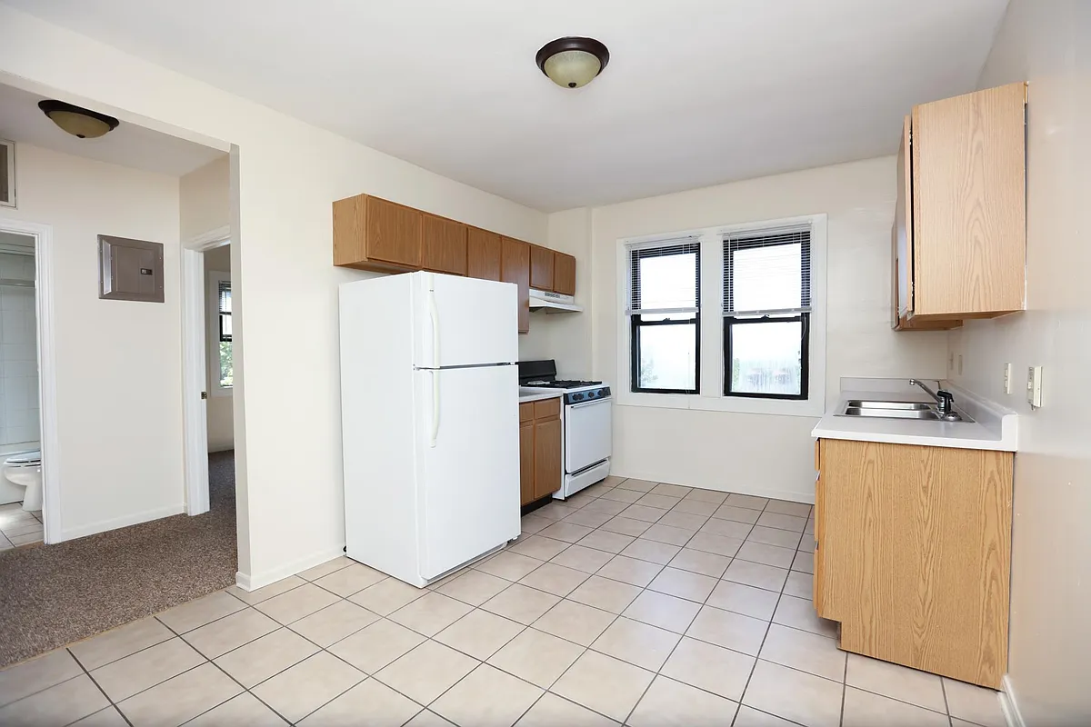 Building Photo - 201 Klotter Ave #C1