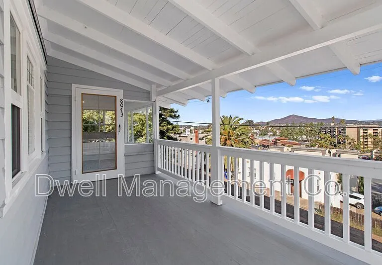8073 Lemon Ave — Photo 5