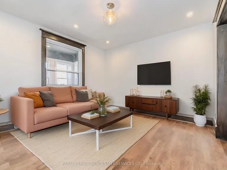 97 Glenmorris St — Photo 9