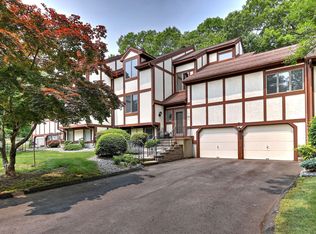 690 Forest Rd #442, West Haven, CT 06516