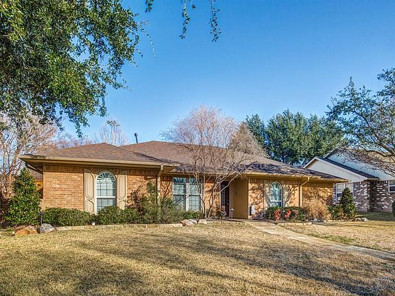 2nd image of 1617 Wagonwheel Dr