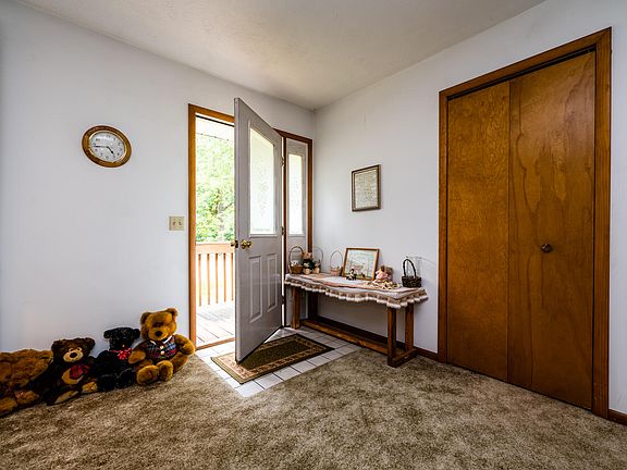 3rd image of 9035 Southplain Dr