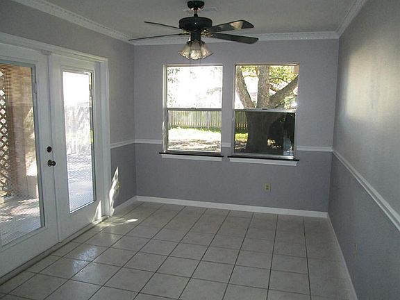 4th image of 2411 Lance Ln