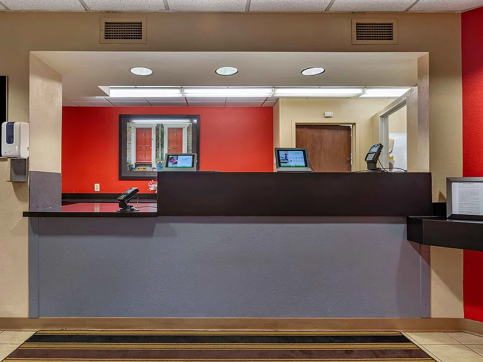 Lobby and Guest Check-in
