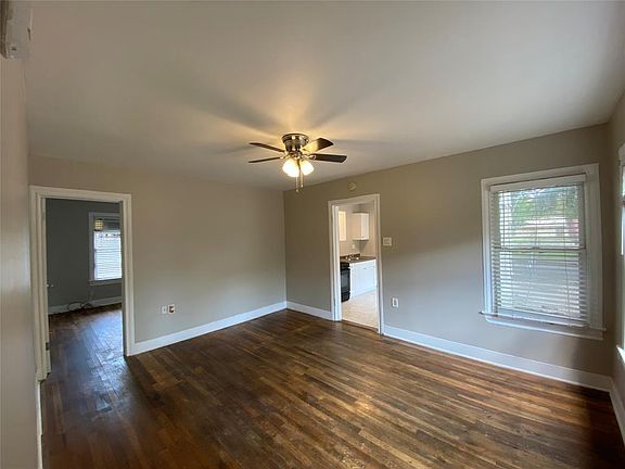 3rd image of 4219 Lamar St #B