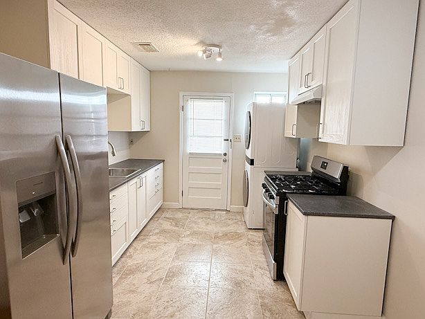 1st image of 271 Williford St #273