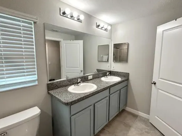 9731 Pembrooke Pines Dr — Photo 10