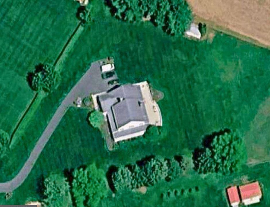 2nd image of 2555 Baldwin Mill Rd