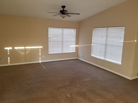 2nd image of 51 Farragut Dr