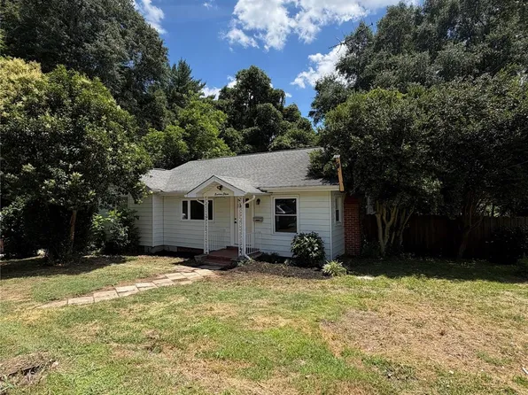 1911 White St, Gastonia, NC 28052