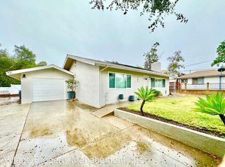 709 Convertible Ln, Fallbrook, CA 92028