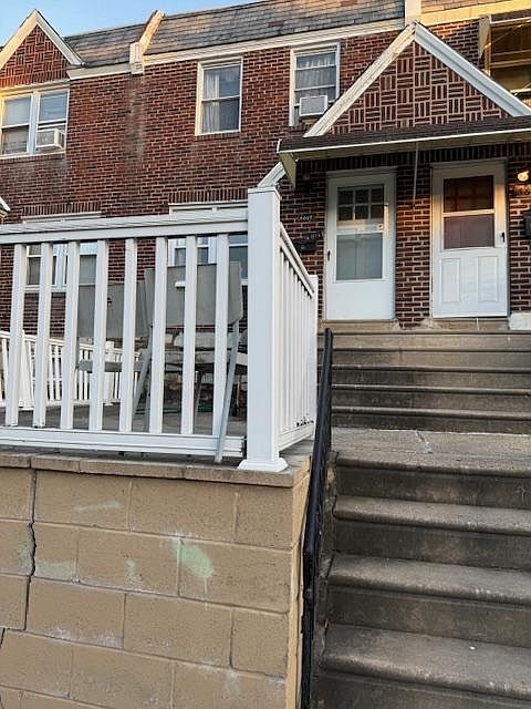 1st image of 6615 Oakland St