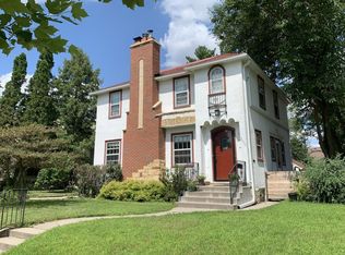 2716 E Minnehaha Pkwy, Minneapolis, MN 55406
