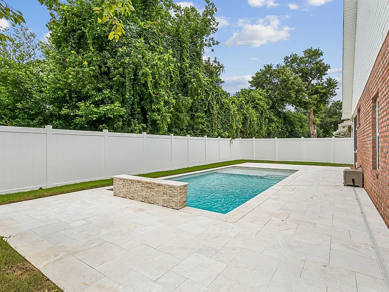 5930 Hermitage Dr — Photo 37